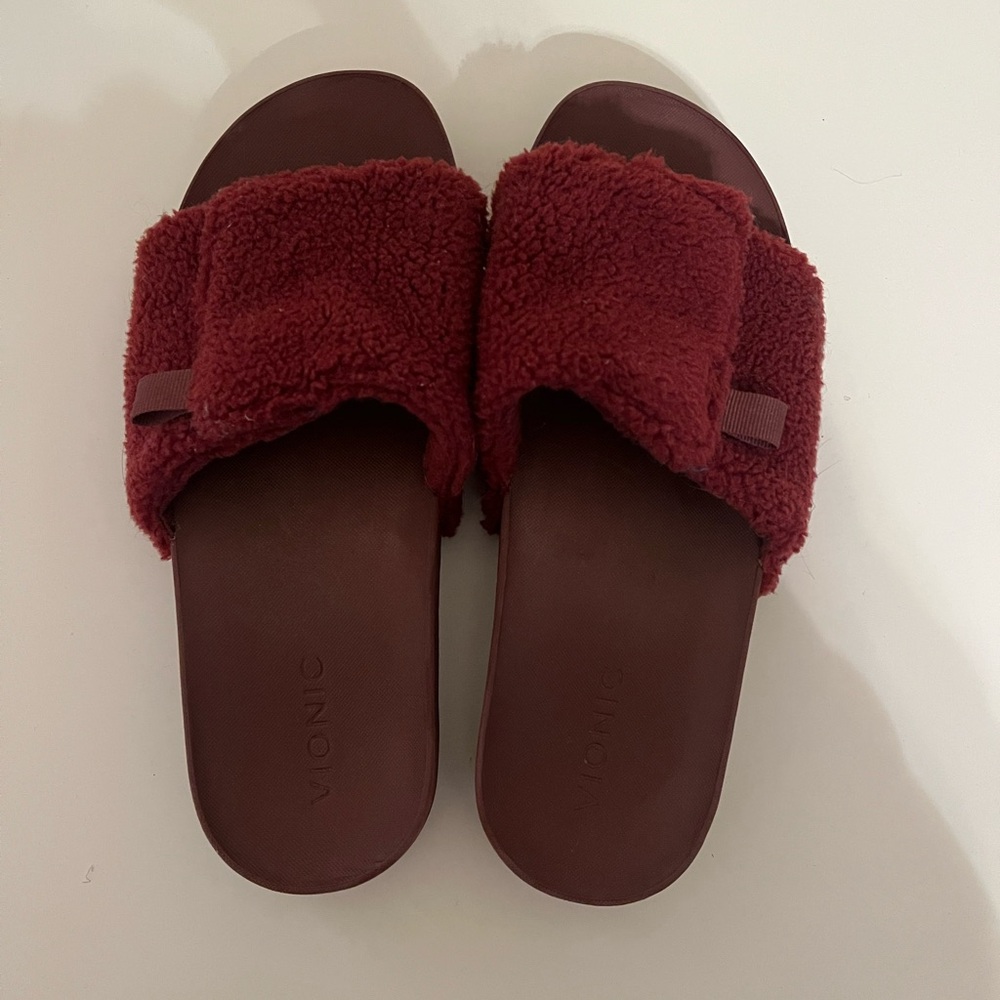 Vionic Red Cozy Slide Slippers